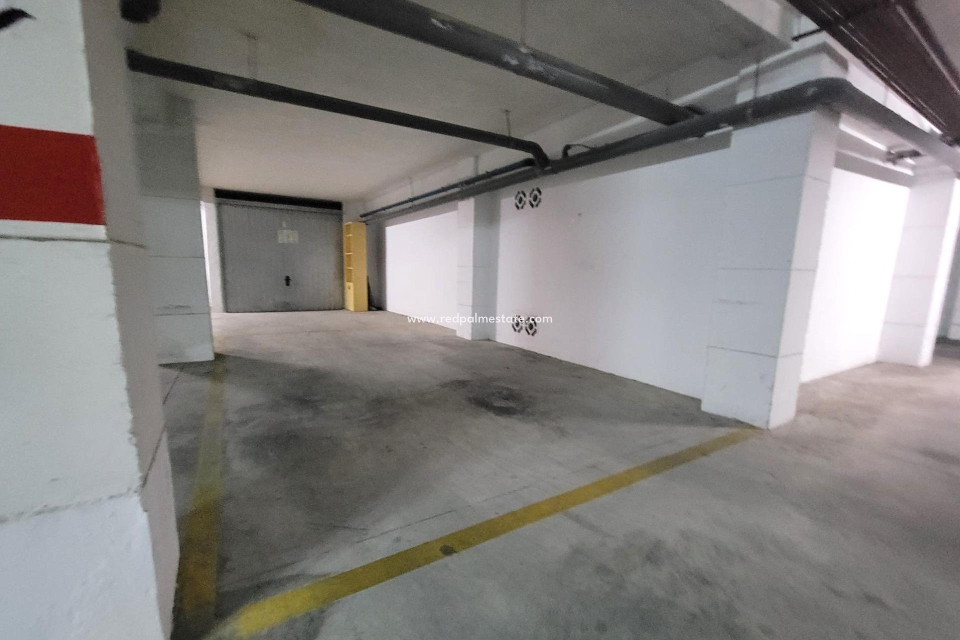 Reventa - Apartmentos -
Torrevieja - Playa de los Locos