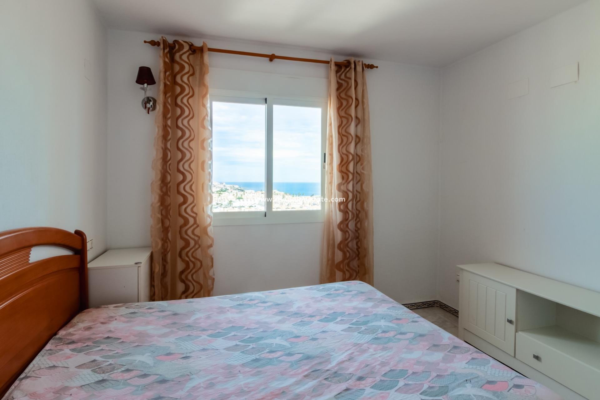 Reventa - Apartmentos -
Torrevieja - Playa de los Locos