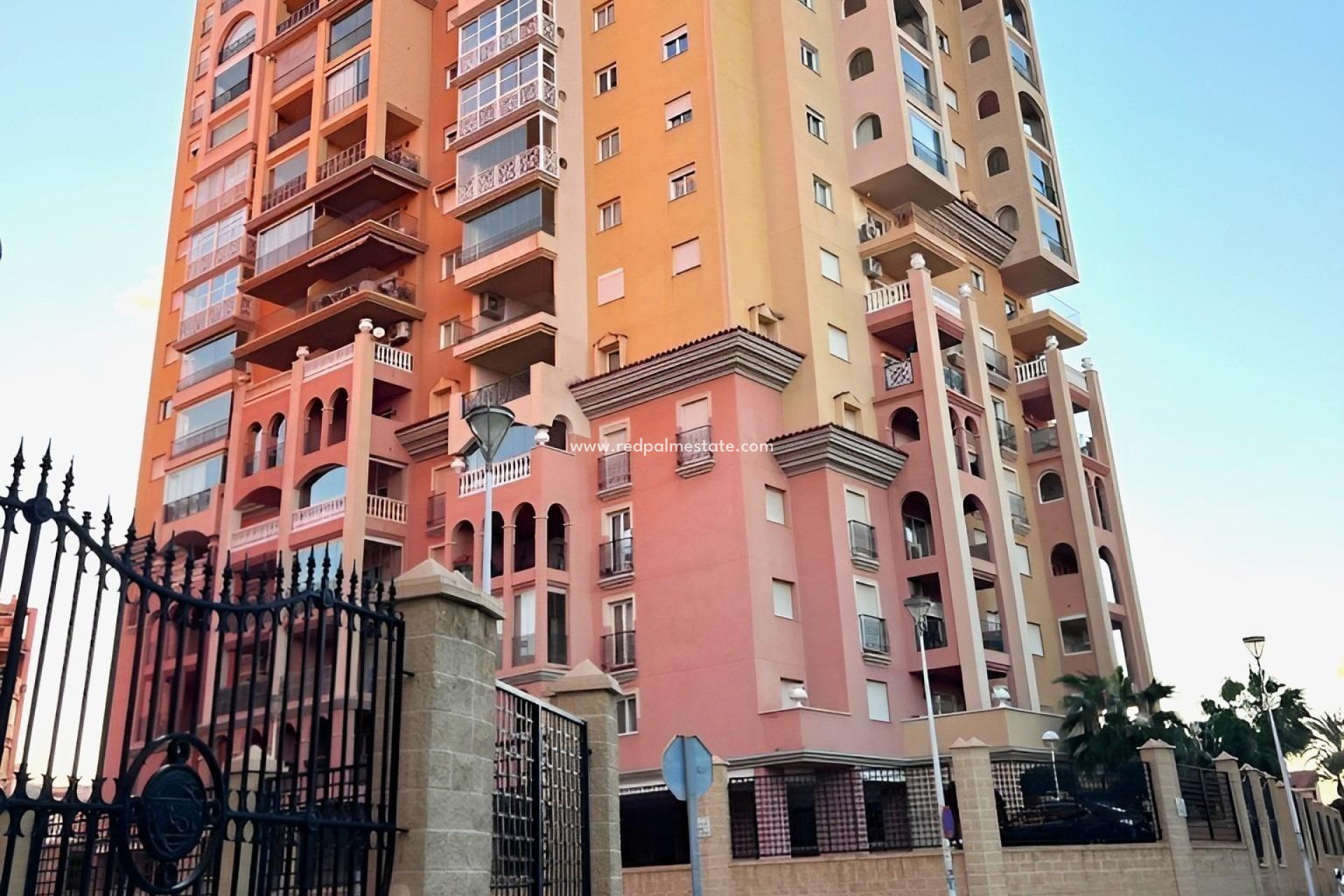 Reventa - Apartmentos -
Torrevieja - Playa de los Locos