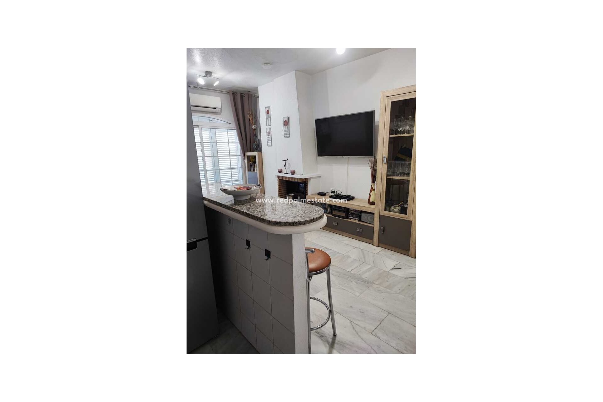 Reventa - Apartmentos -
Torrevieja - Playa de los Locos