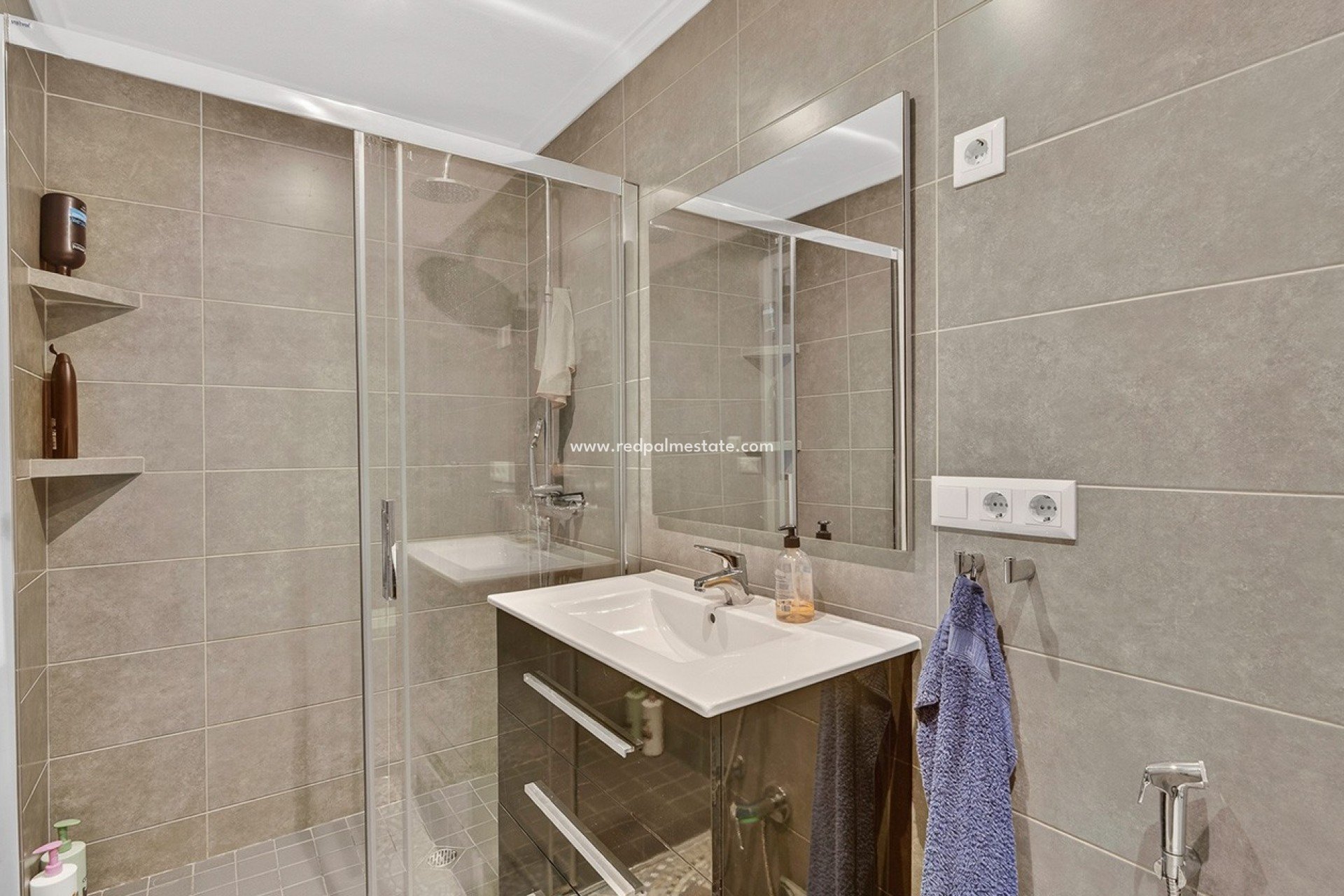 Reventa - Apartmentos -
Torrevieja - Playa de los Locos