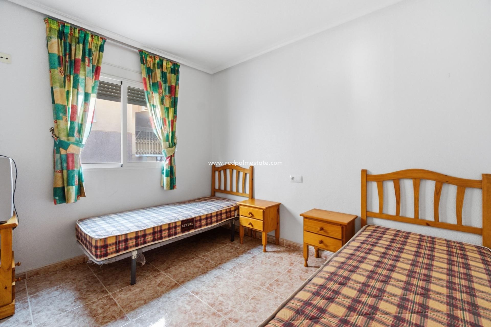 Reventa - Apartmentos -
Torrevieja - Playa de los locos