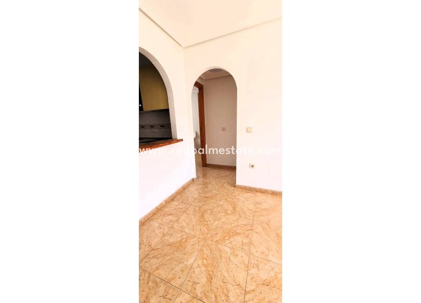 Reventa - Apartmentos -
Torrevieja - Playa de los Locos