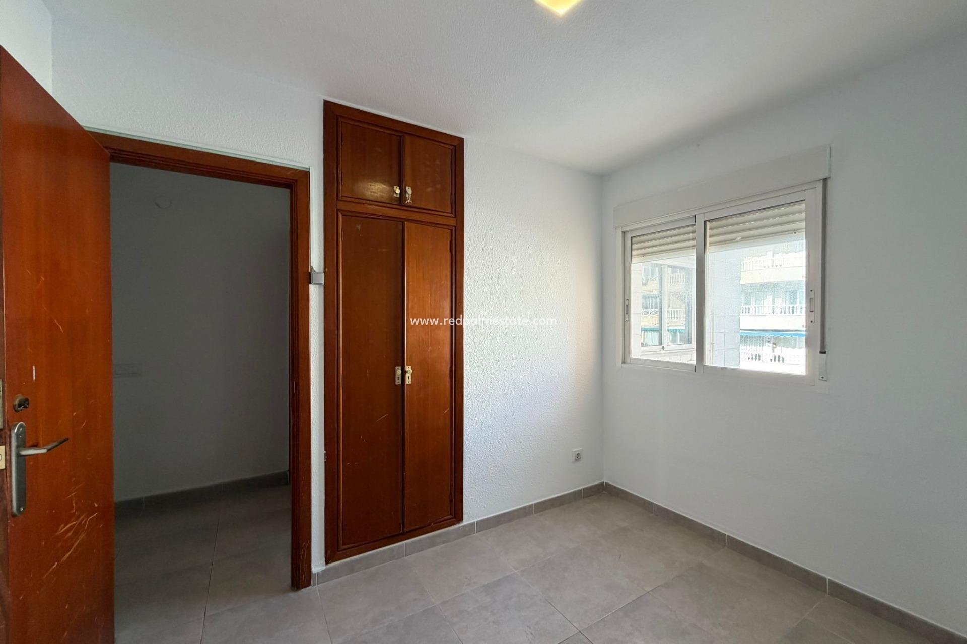 Reventa - Apartmentos -
Torrevieja - Playa de los Locos