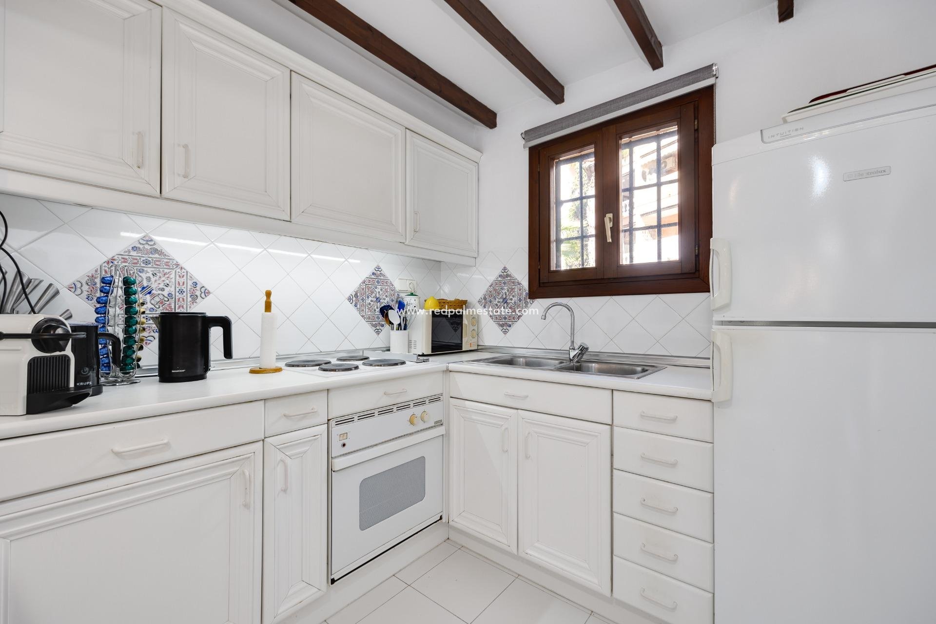 Reventa - Apartmentos -
Torrevieja - Playa de los Locos