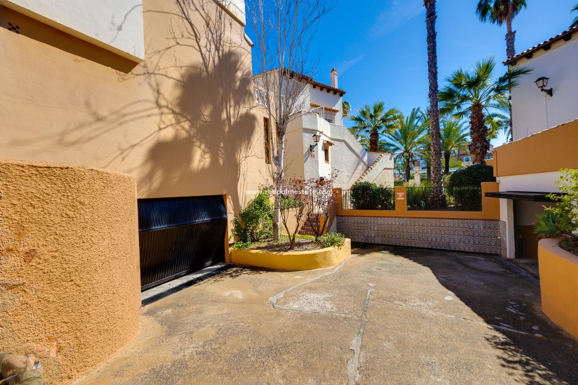 Reventa - Apartmentos -
Torrevieja - Playa de los Locos