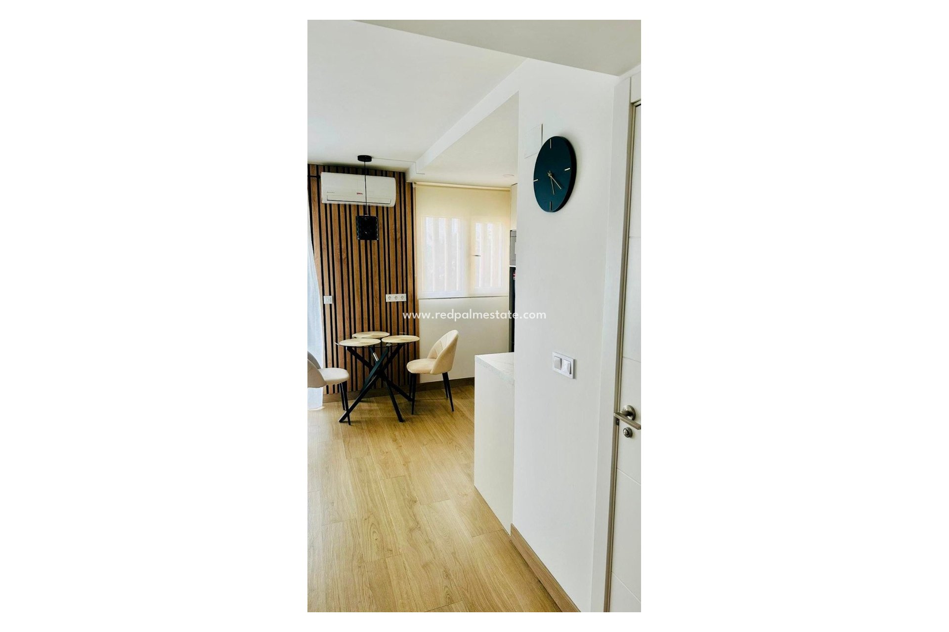 Reventa - Apartmentos -
Torrevieja - Playa de los Locos