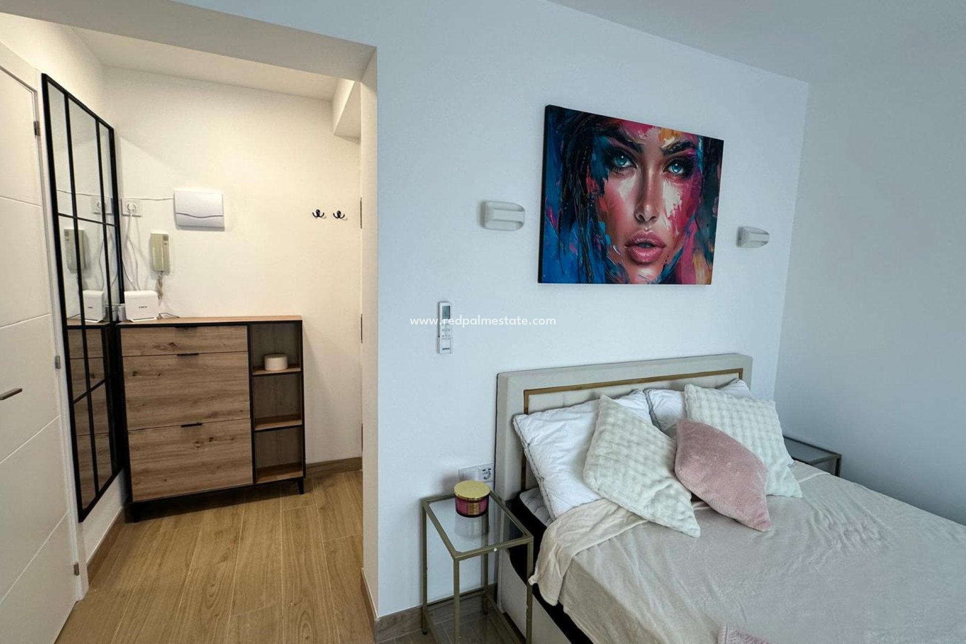 Reventa - Apartmentos -
Torrevieja - Playa de los Locos