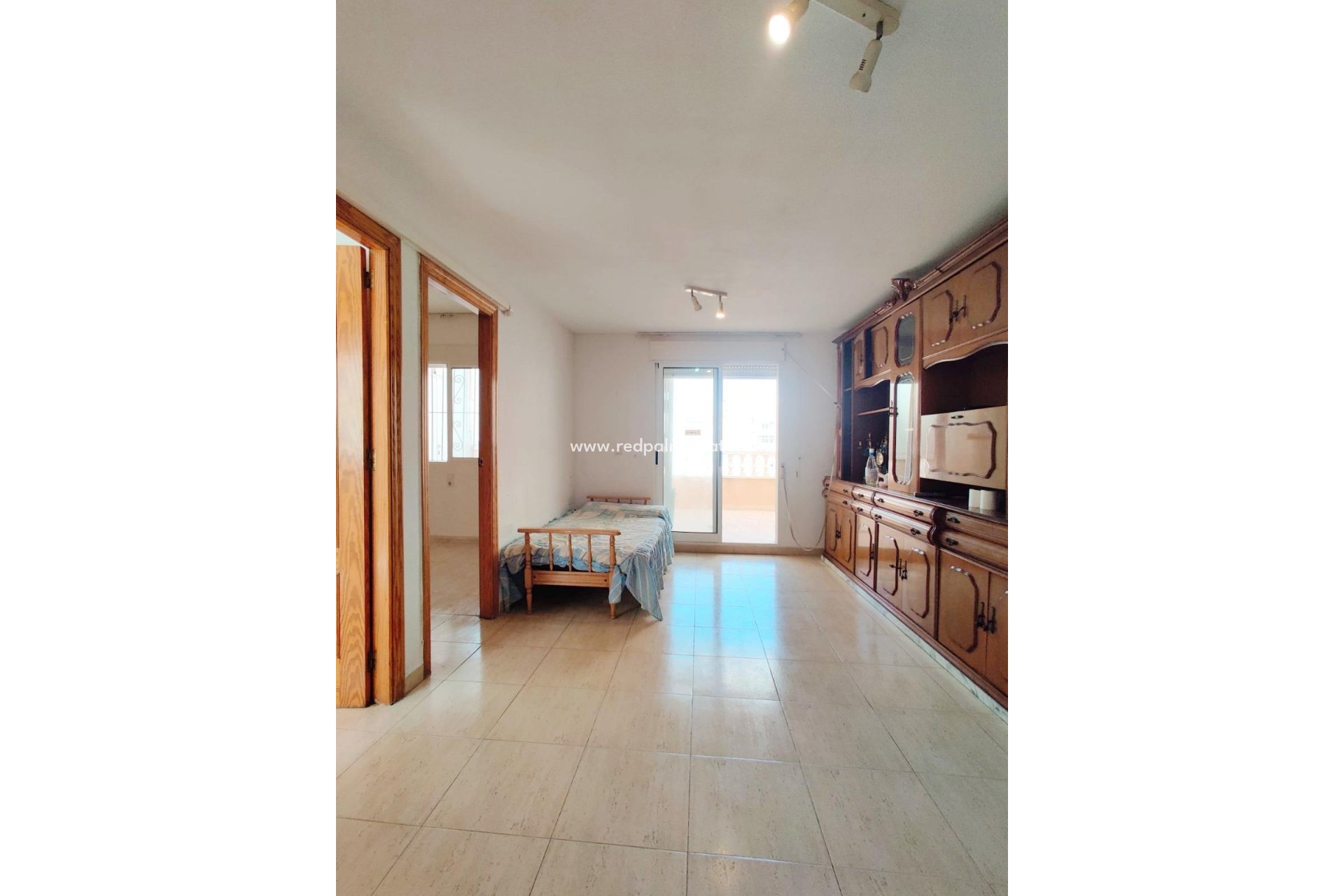 Reventa - Apartmentos -
Torrevieja - Playa de los Locos