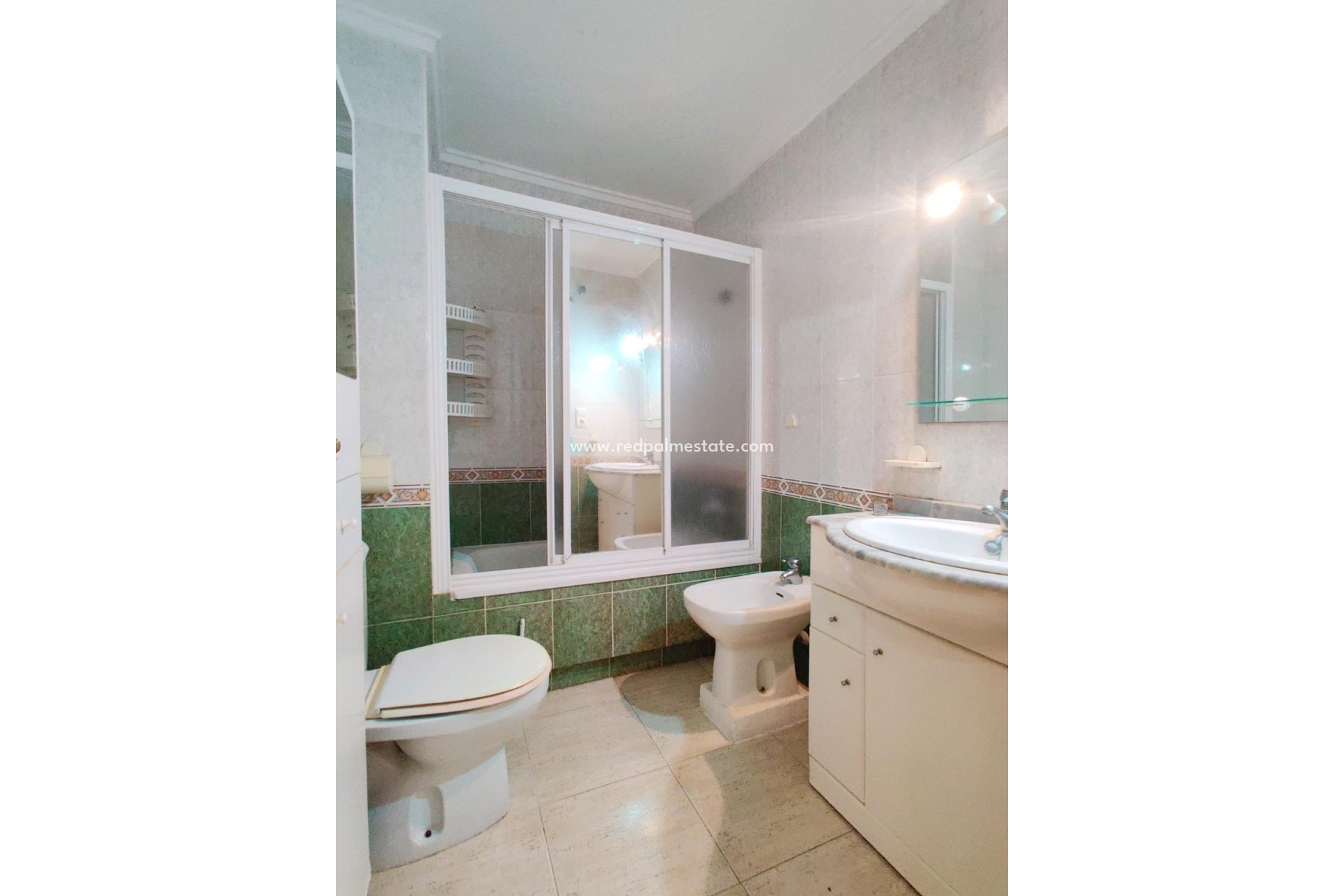 Reventa - Apartmentos -
Torrevieja - Playa de los Locos