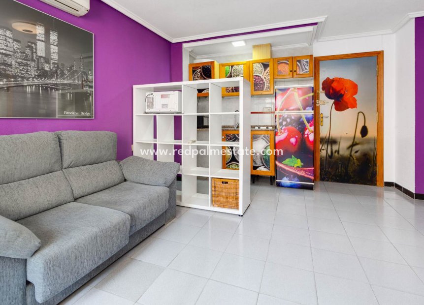 Reventa - Apartmentos -
Torrevieja - Playa de los Locos