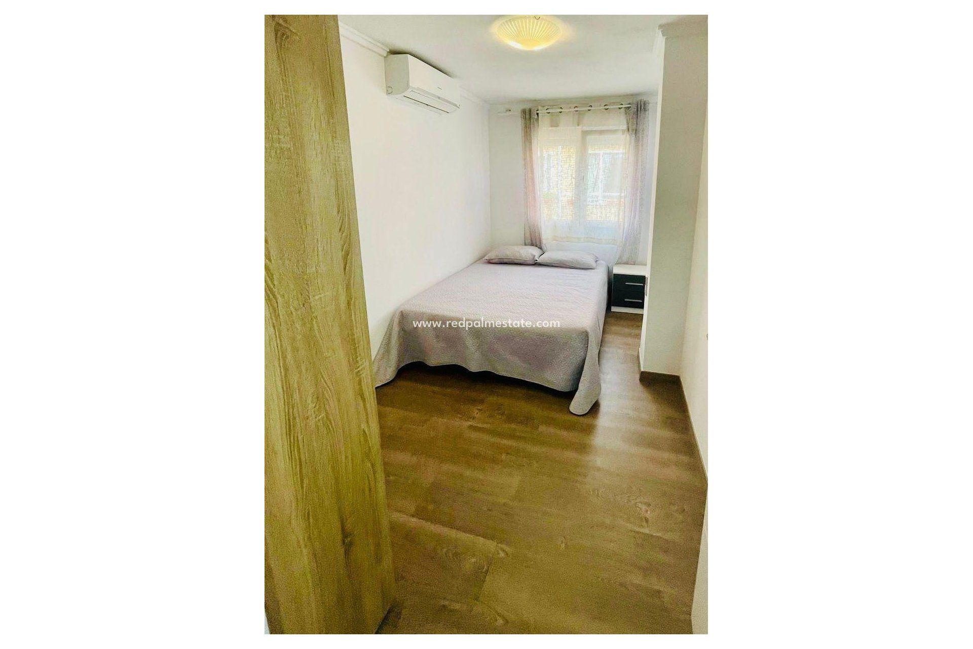 Reventa - Apartmentos -
Torrevieja - Playa de los Naufragos