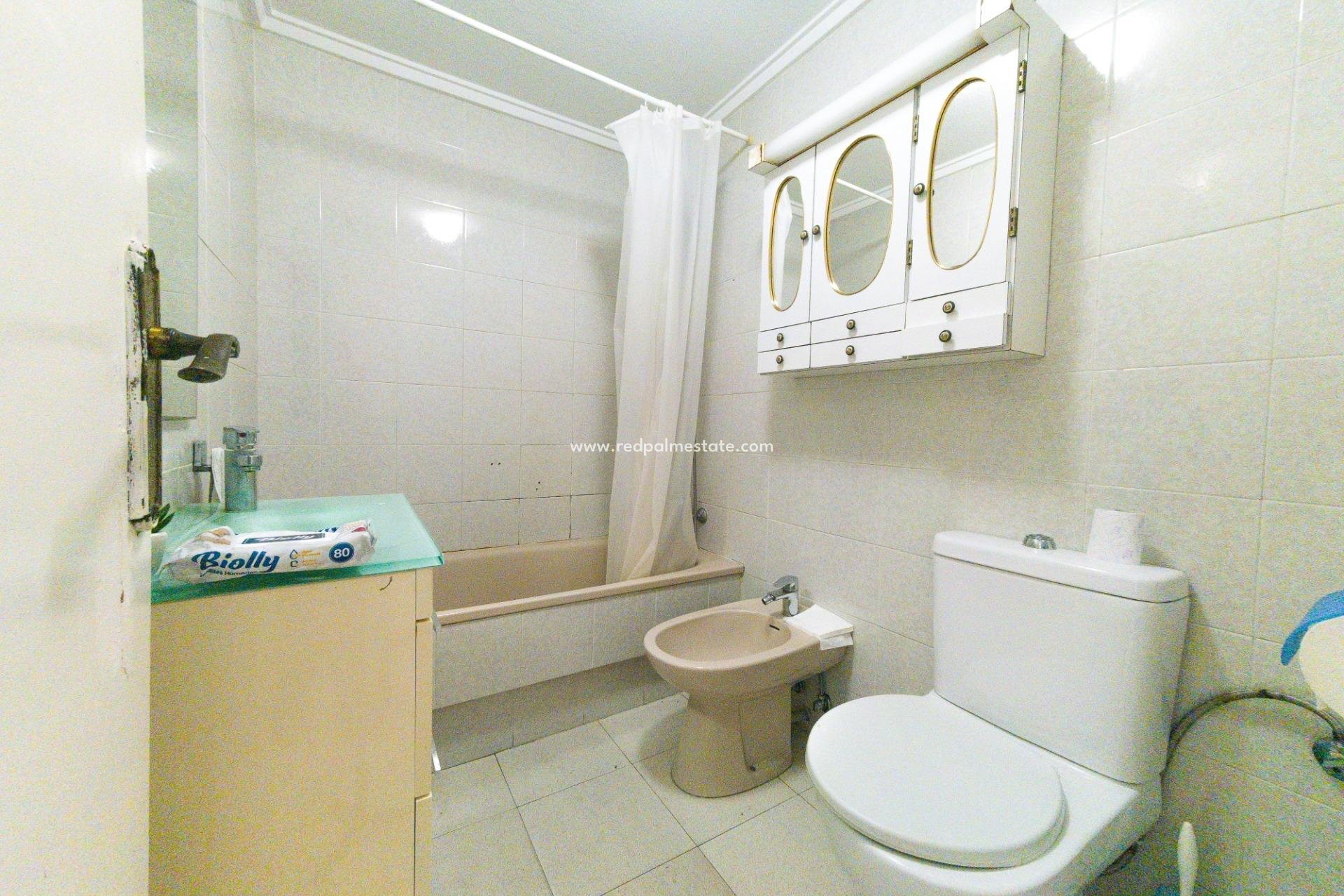 Reventa - Apartmentos -
Torrevieja - Playa del Cura