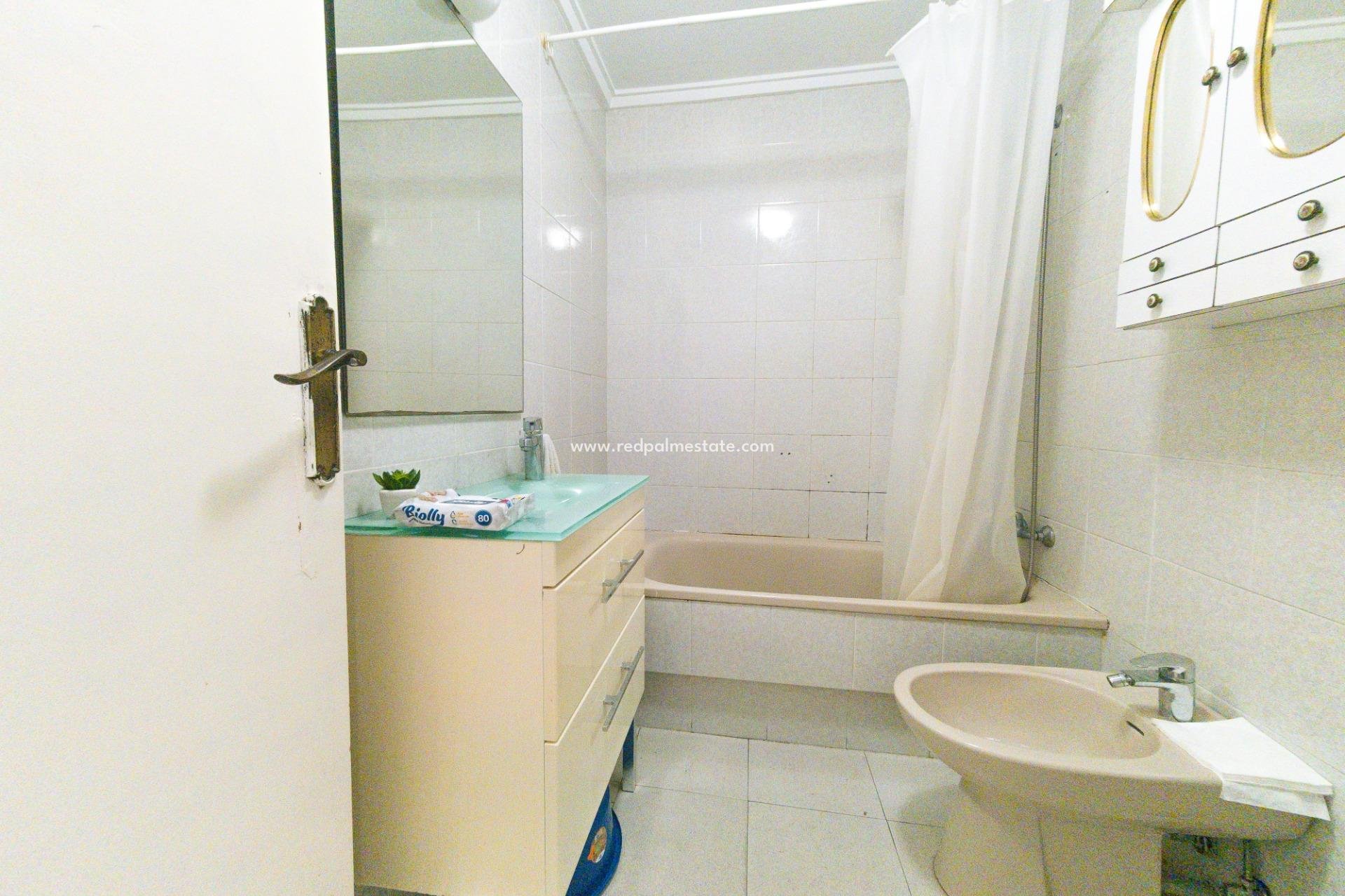 Reventa - Apartmentos -
Torrevieja - Playa del Cura