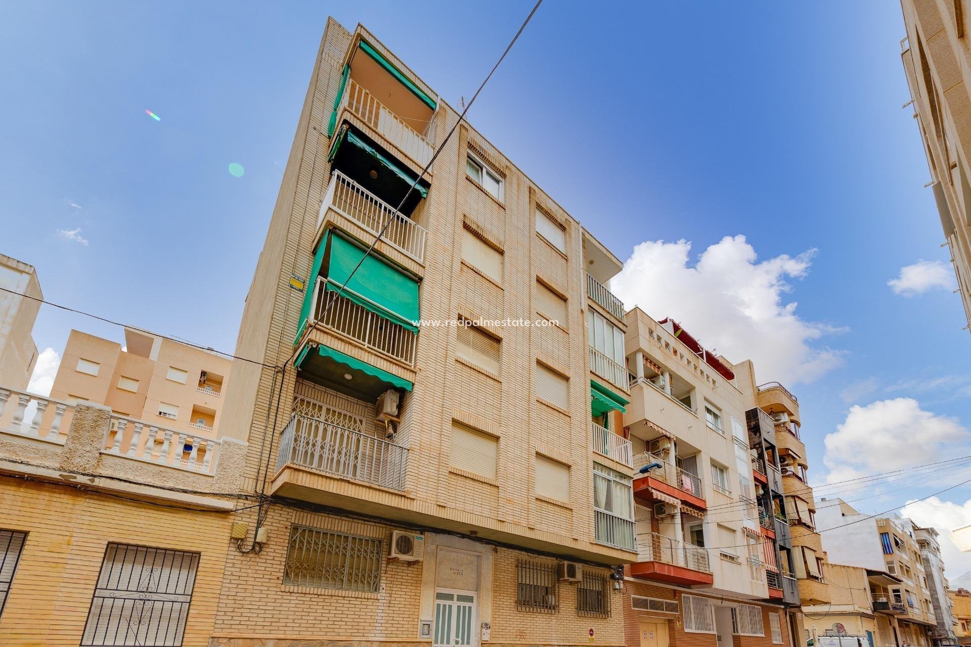 Reventa - Apartmentos -
Torrevieja - Playa del cura