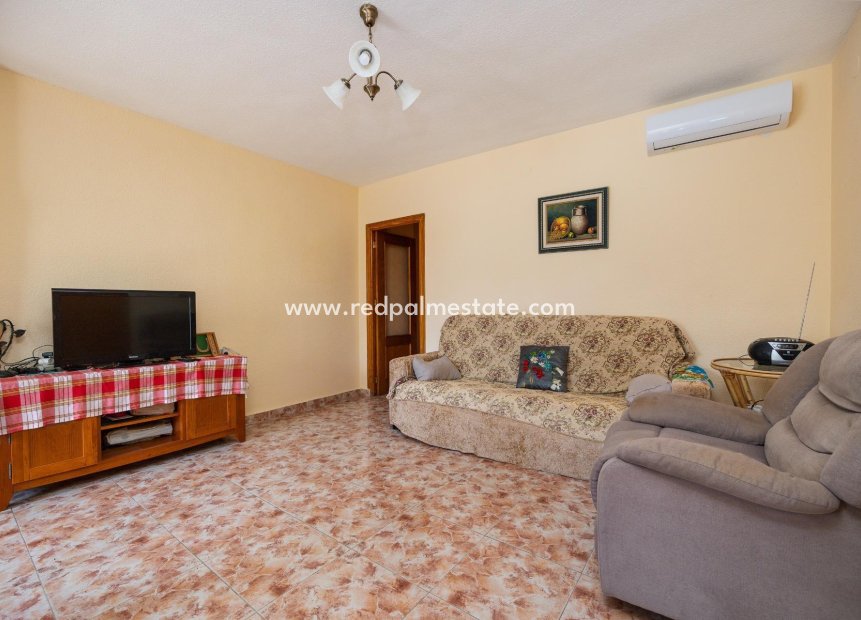 Reventa - Apartmentos -
Torrevieja - Playa del cura