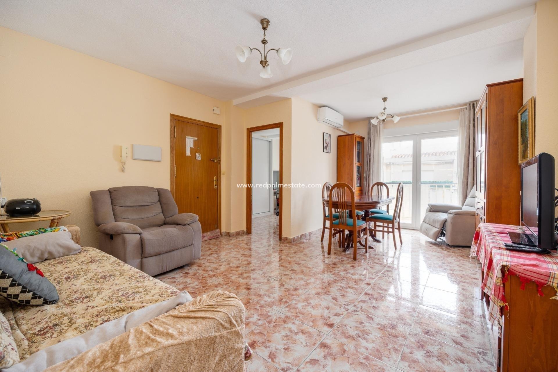 Reventa - Apartmentos -
Torrevieja - Playa del cura