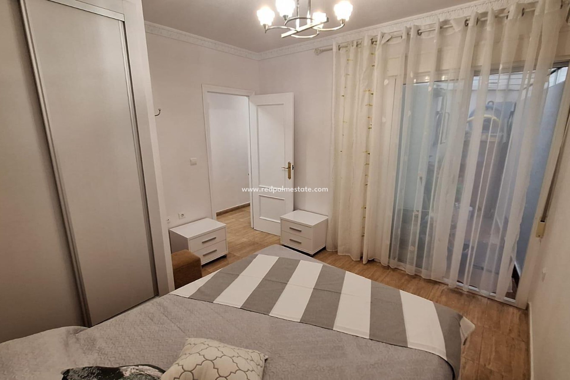 Reventa - Apartmentos -
Torrevieja - Playa del Cura