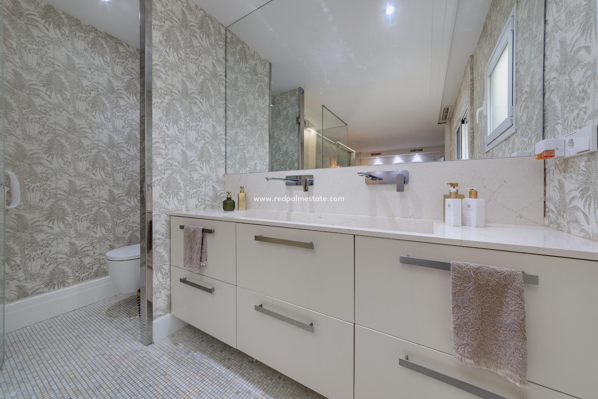 Reventa - Apartmentos -
Torrevieja - Playa del Cura