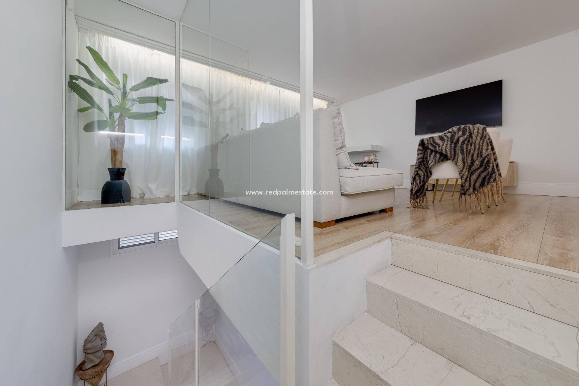 Reventa - Apartmentos -
Torrevieja - Playa del Cura