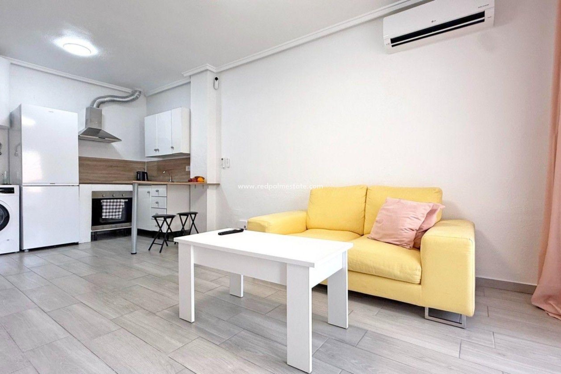 Reventa - Apartmentos -
Torrevieja - Playa del Cura