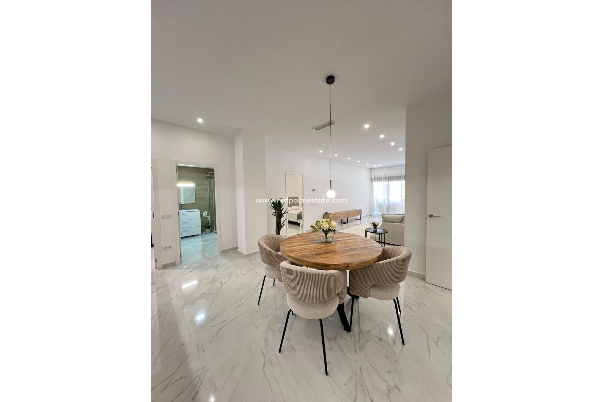 Reventa - Apartmentos -
Torrevieja - Playa del cura