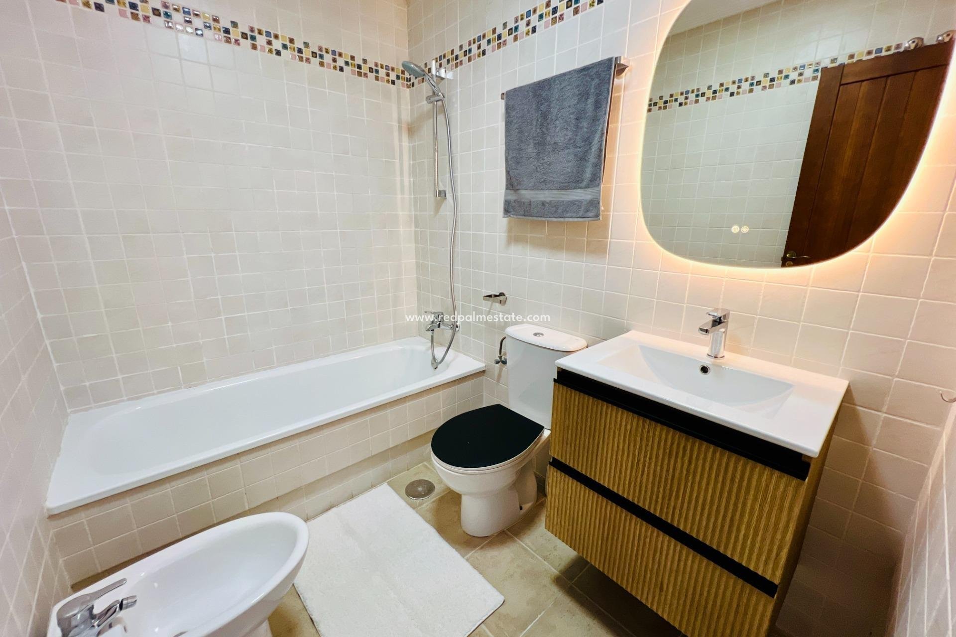 Reventa - Apartmentos -
Torrevieja - Playa del cura