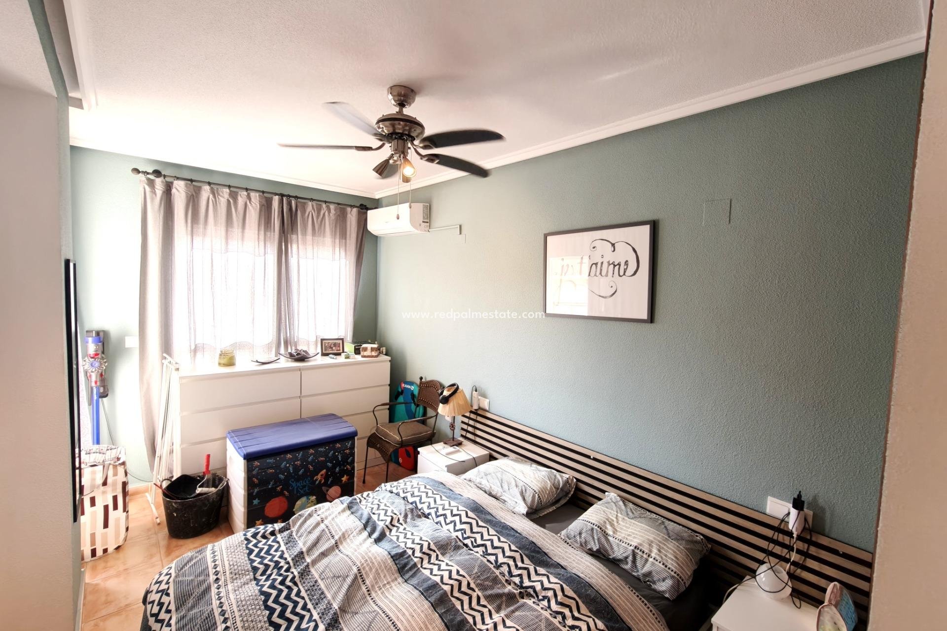 Reventa - Apartmentos -
Torrevieja - Playa del Cura