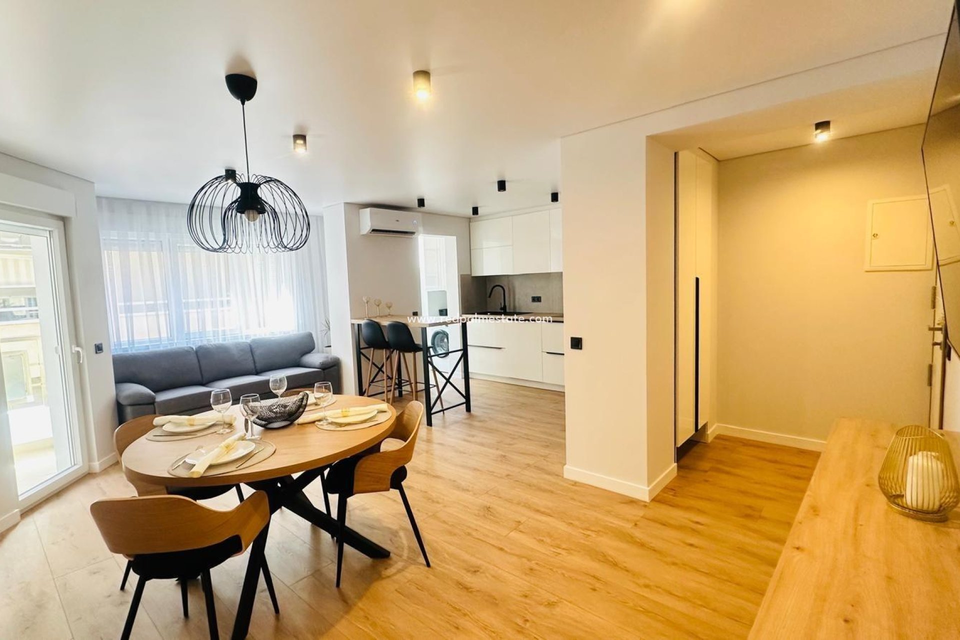 Reventa - Apartmentos -
Torrevieja - Playa del Cura