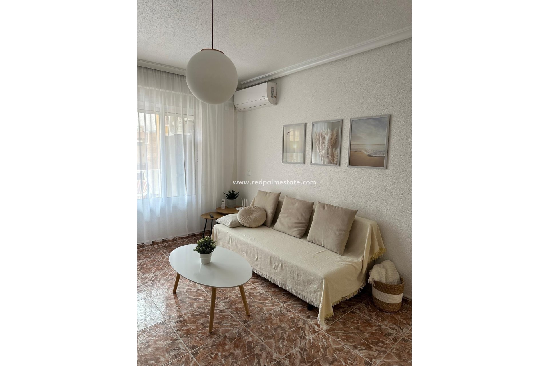 Reventa - Apartmentos -
Torrevieja - Playa del cura