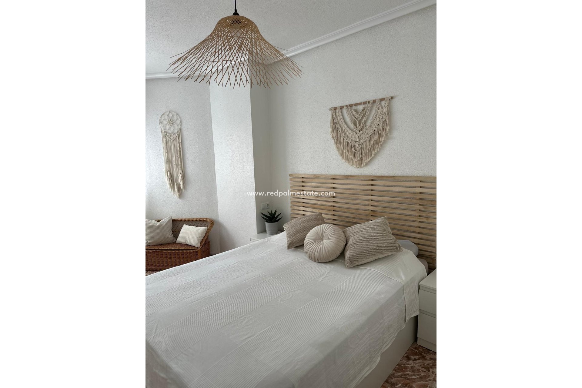 Reventa - Apartmentos -
Torrevieja - Playa del cura