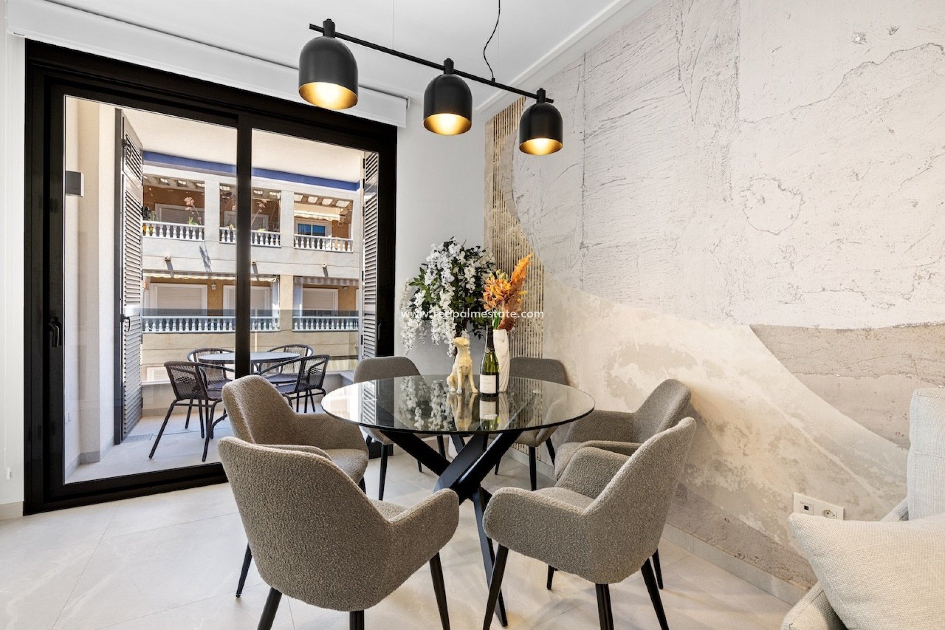 Reventa - Apartmentos -
Torrevieja - Playa del Cura