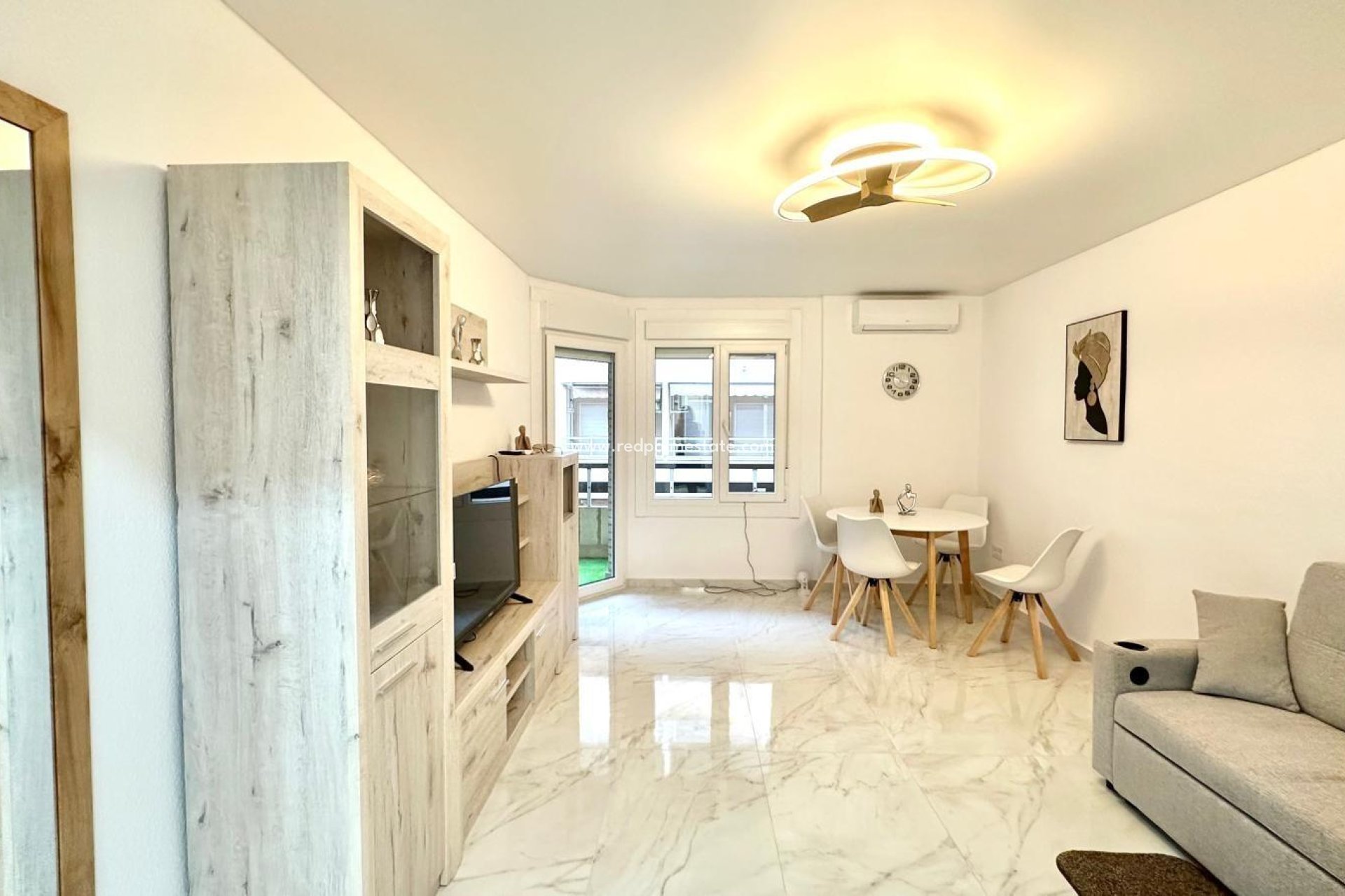 Reventa - Apartmentos -
Torrevieja - Playa del Cura