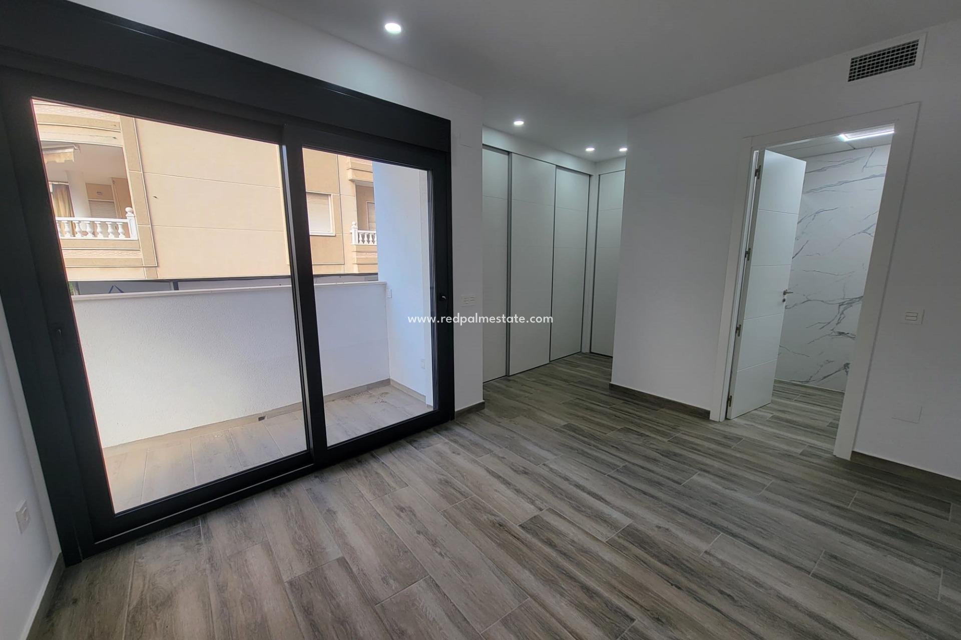 Reventa - Apartmentos -
Torrevieja - Playa del Cura
