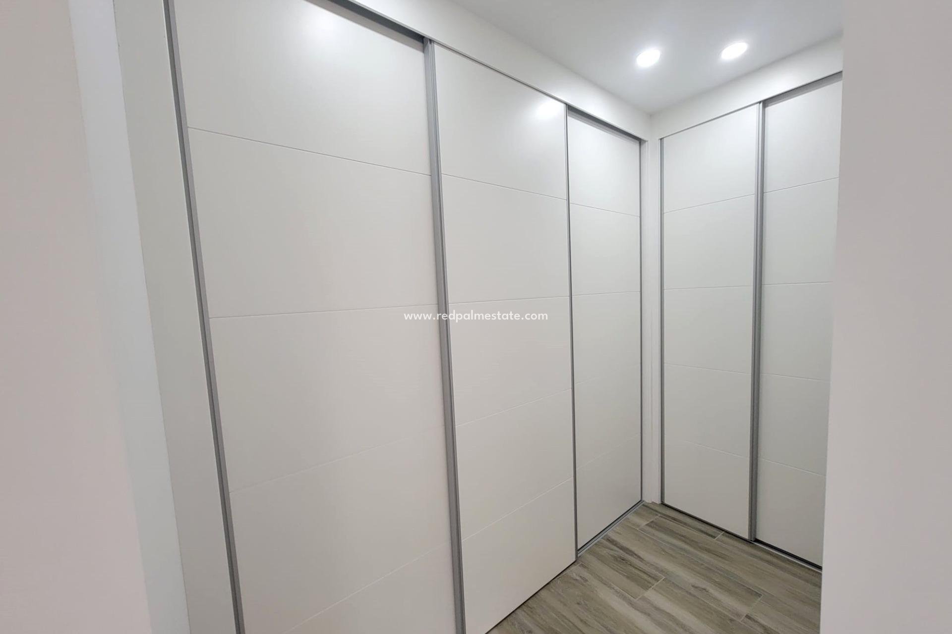 Reventa - Apartmentos -
Torrevieja - Playa del Cura