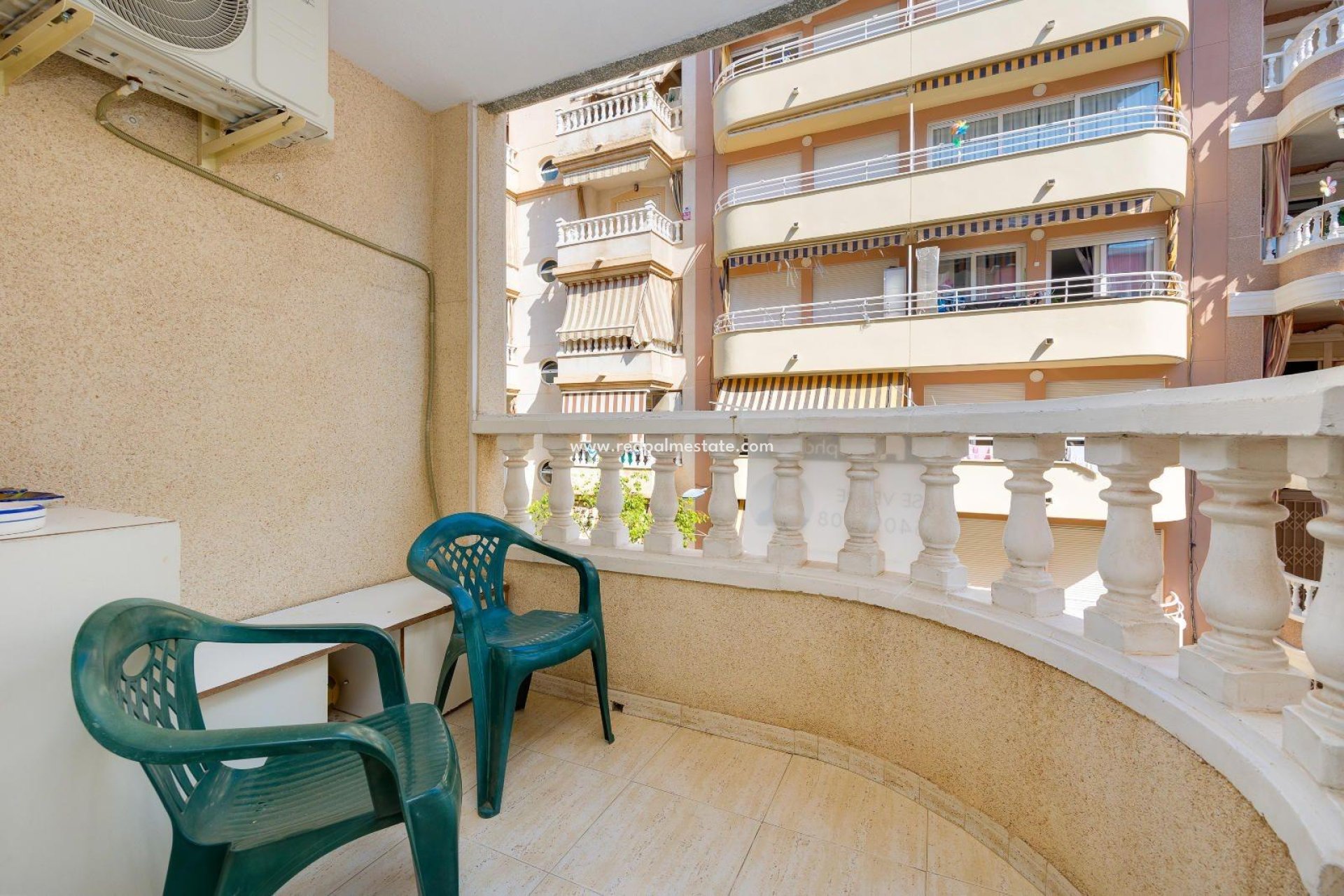 Reventa - Apartmentos -
Torrevieja - Playa del Cura