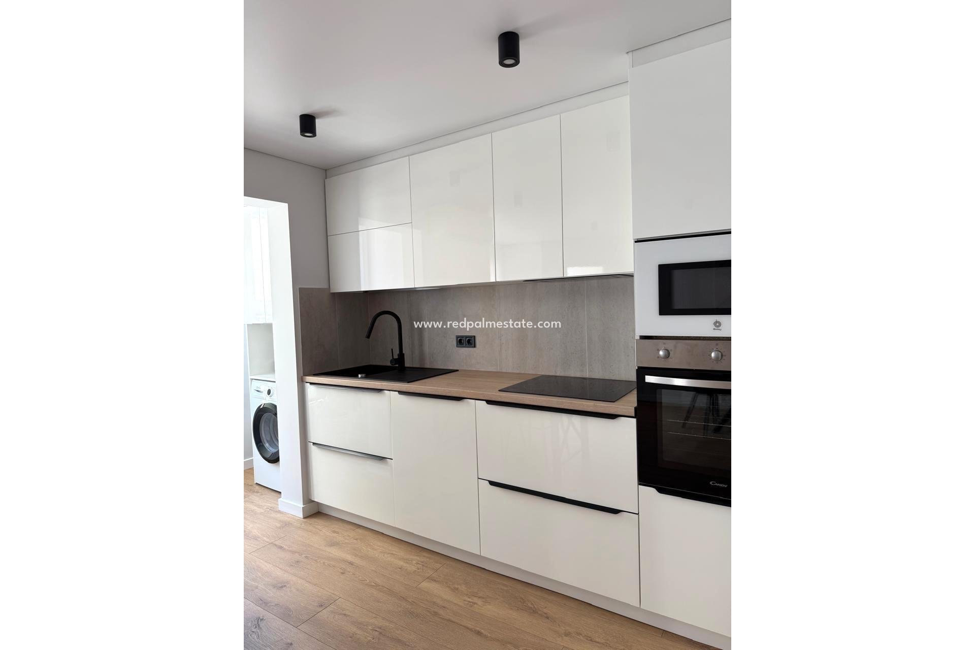 Reventa - Apartmentos -
Torrevieja - Playa del Cura