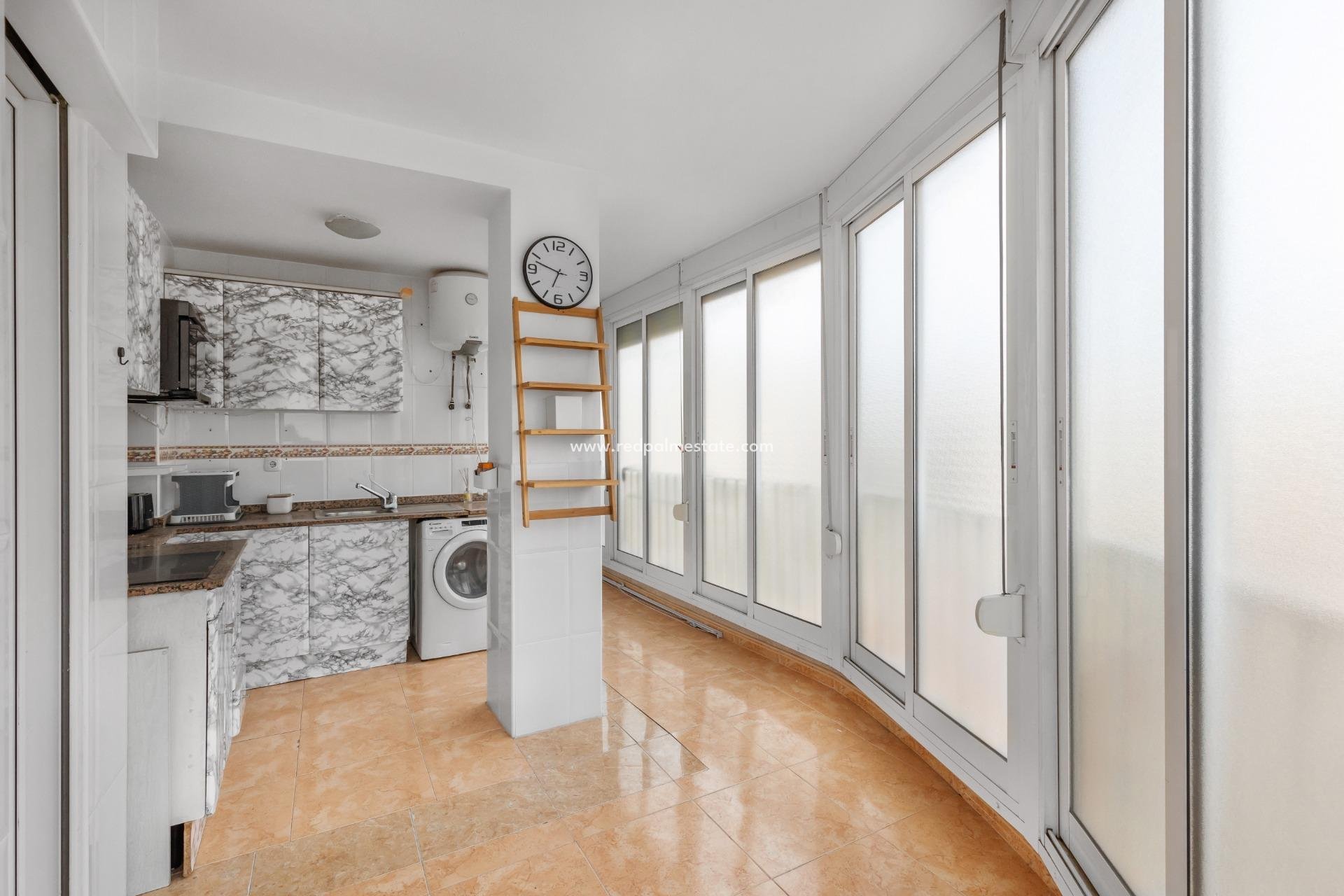 Reventa - Apartmentos -
Torrevieja - Playa del Cura