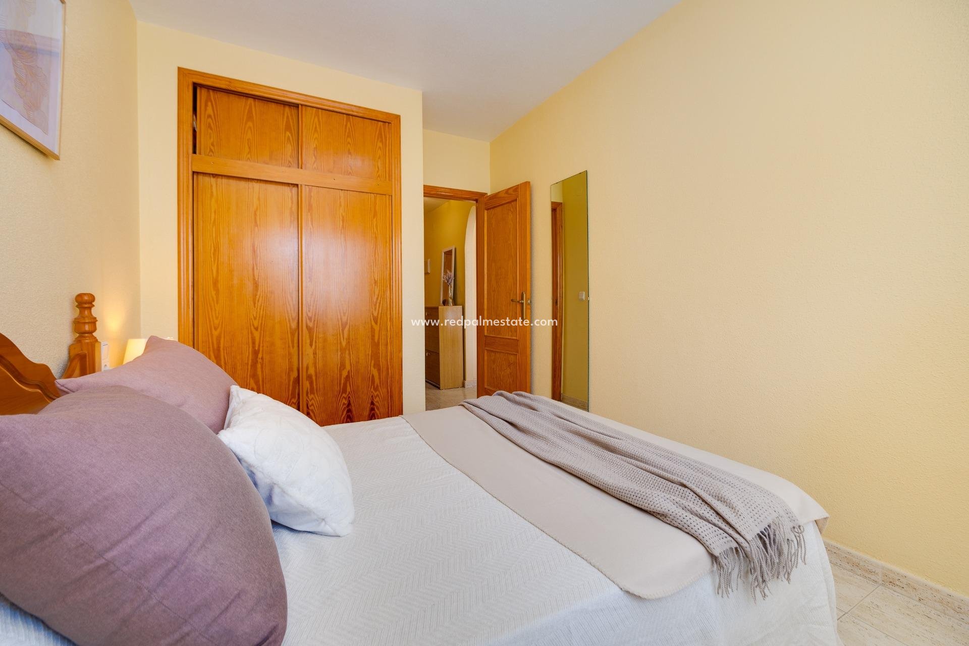 Reventa - Apartmentos -
Torrevieja - Playa del Cura