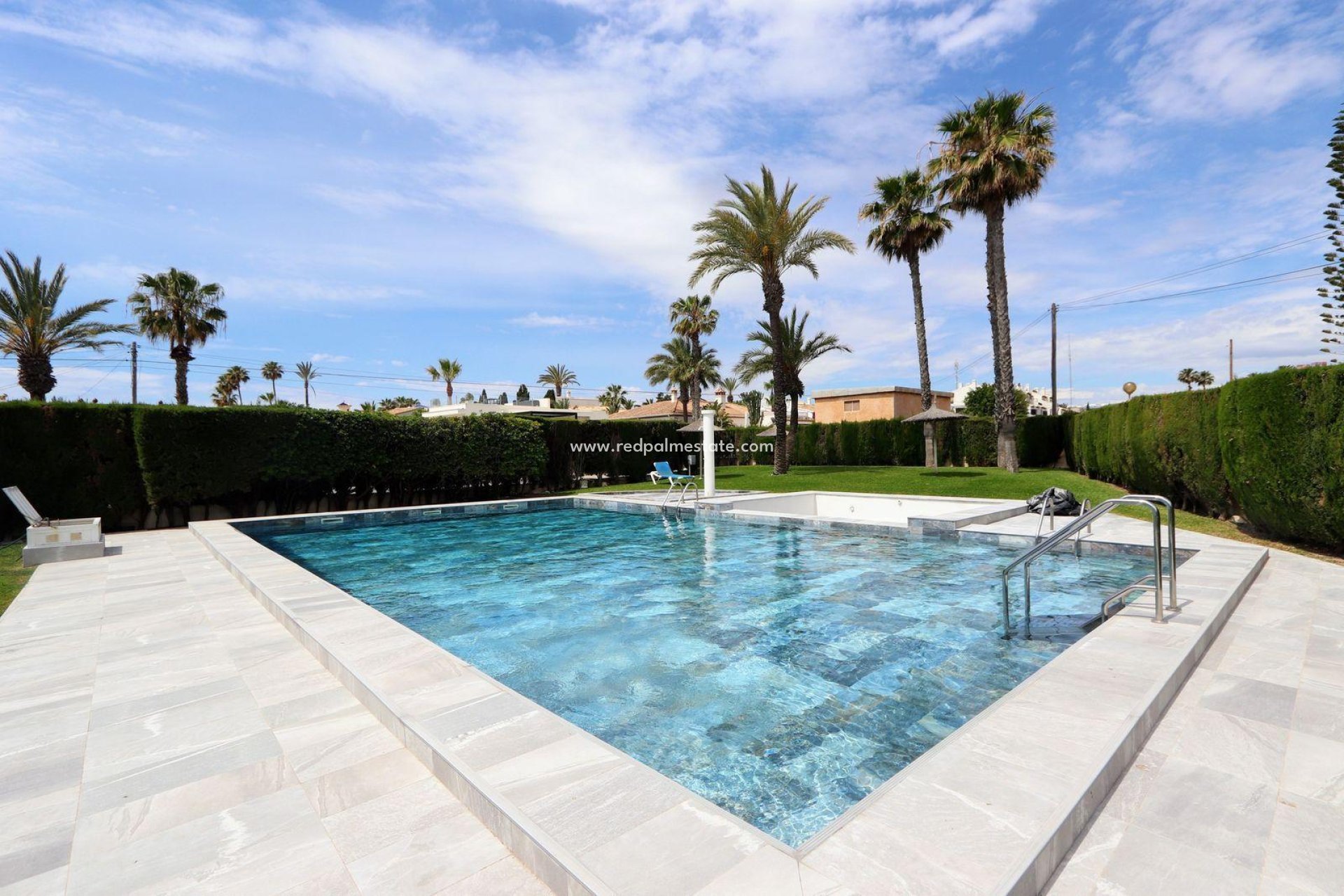 Reventa - Apartmentos -
Torrevieja - Playa Flamenca