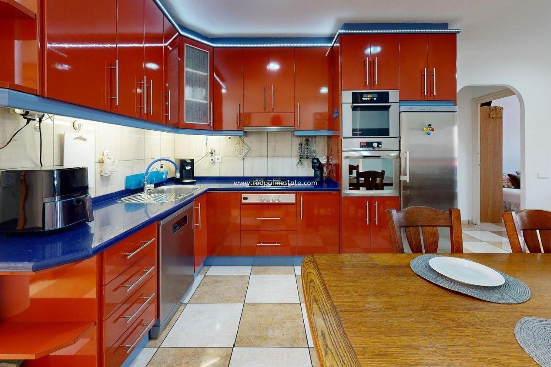 Reventa - Apartmentos -
Torrevieja - Puerto Deportivo