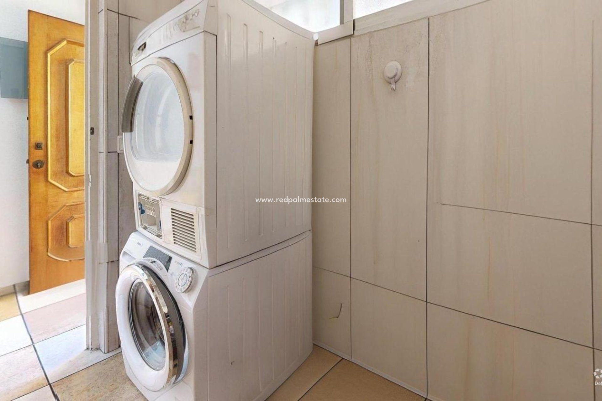 Reventa - Apartmentos -
Torrevieja - Puerto Deportivo