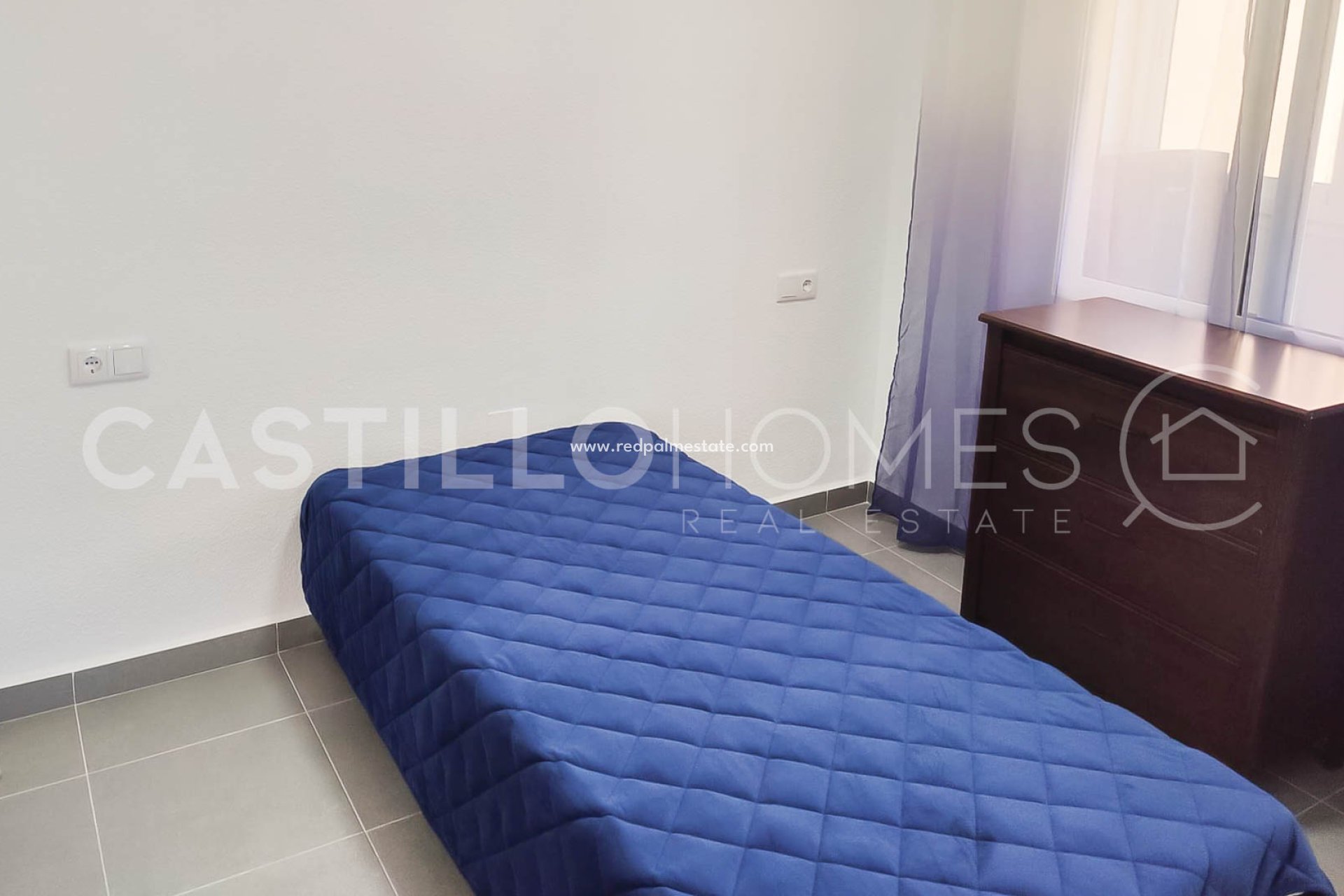 Reventa - Apartmentos -
Torrevieja - Punta prima