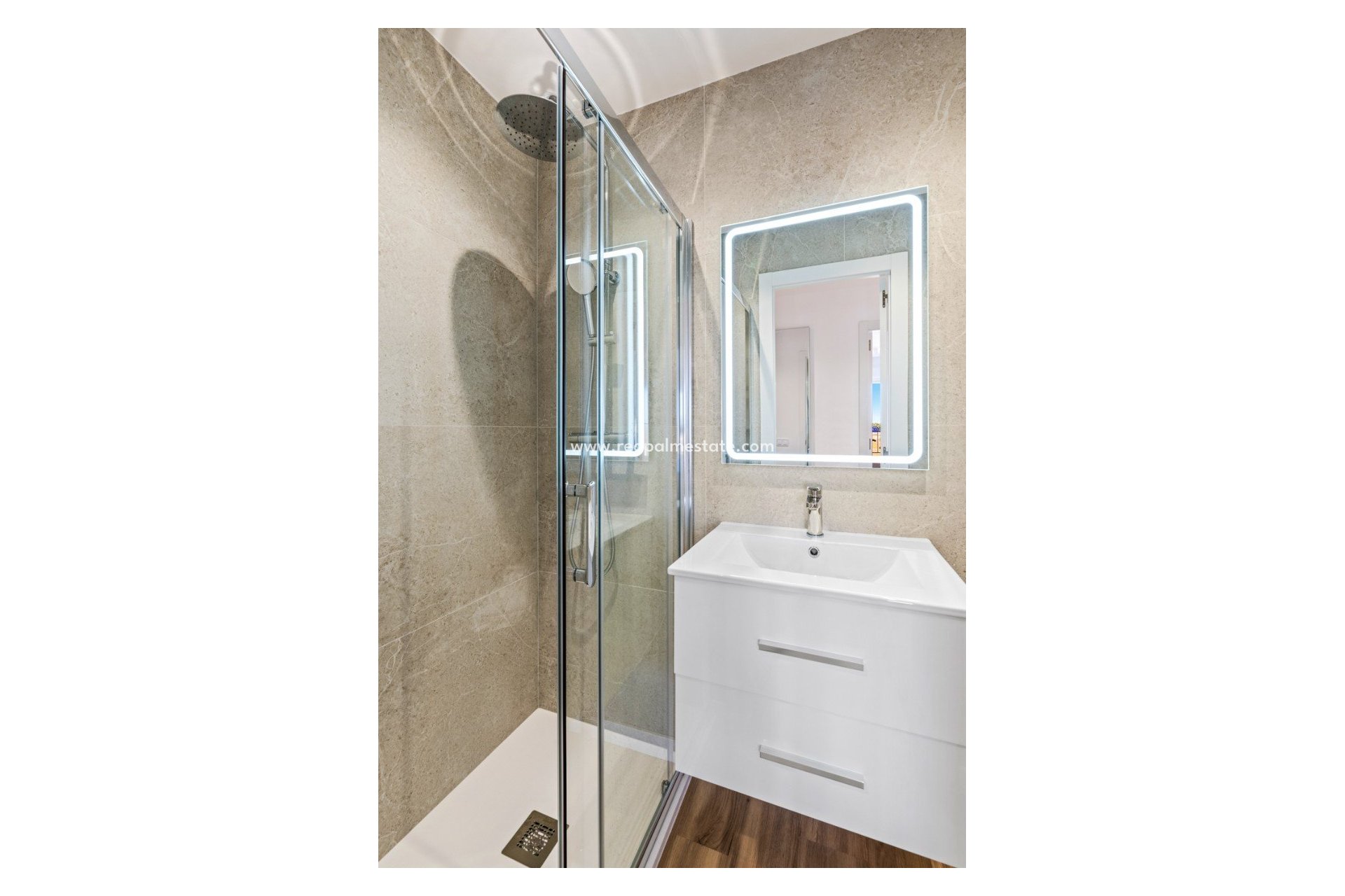 Reventa - Apartmentos -
Torrevieja - Punta prima