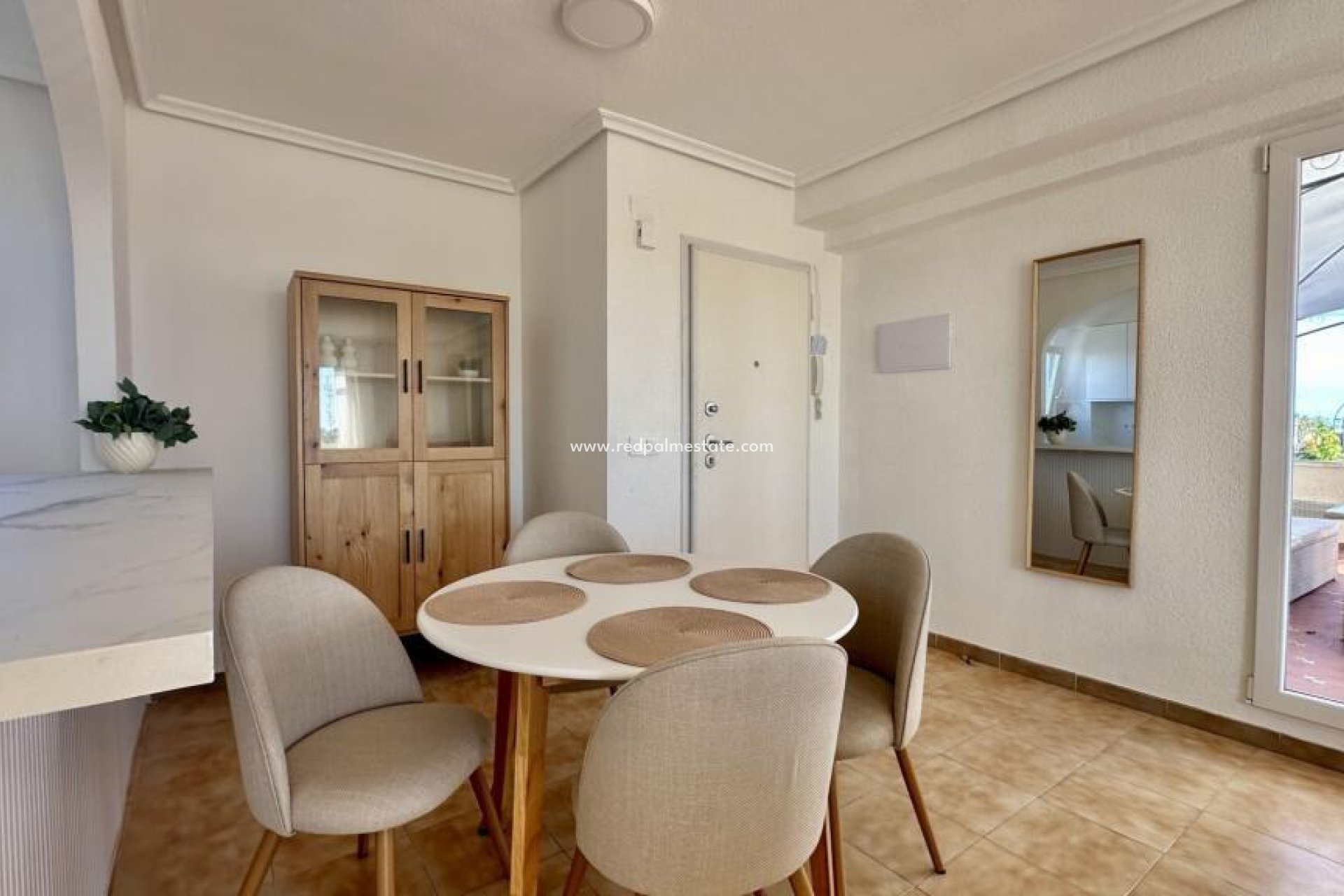 Reventa - Apartmentos -
Torrevieja - Punta prima