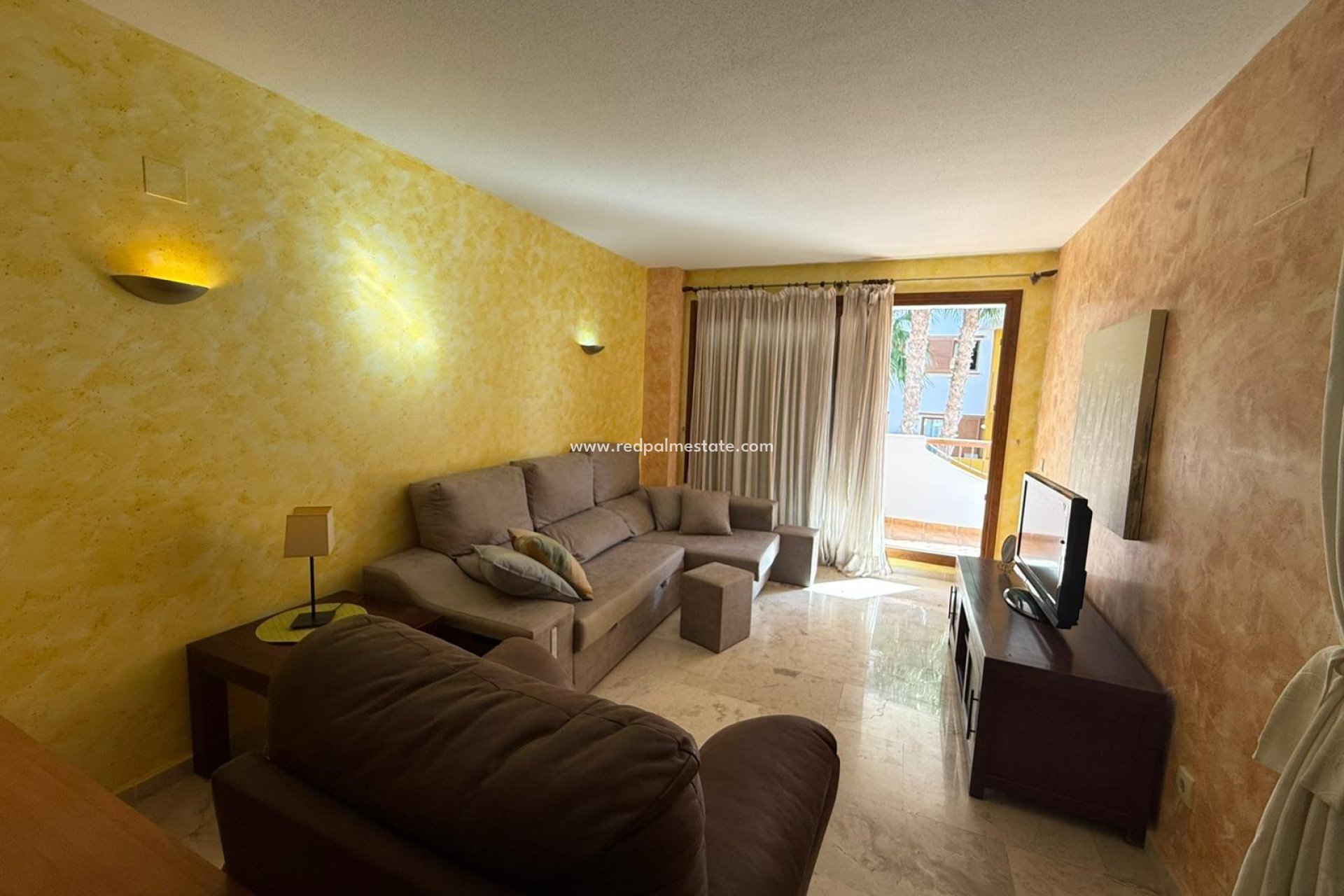 Reventa - Apartmentos -
Torrevieja - Punta prima