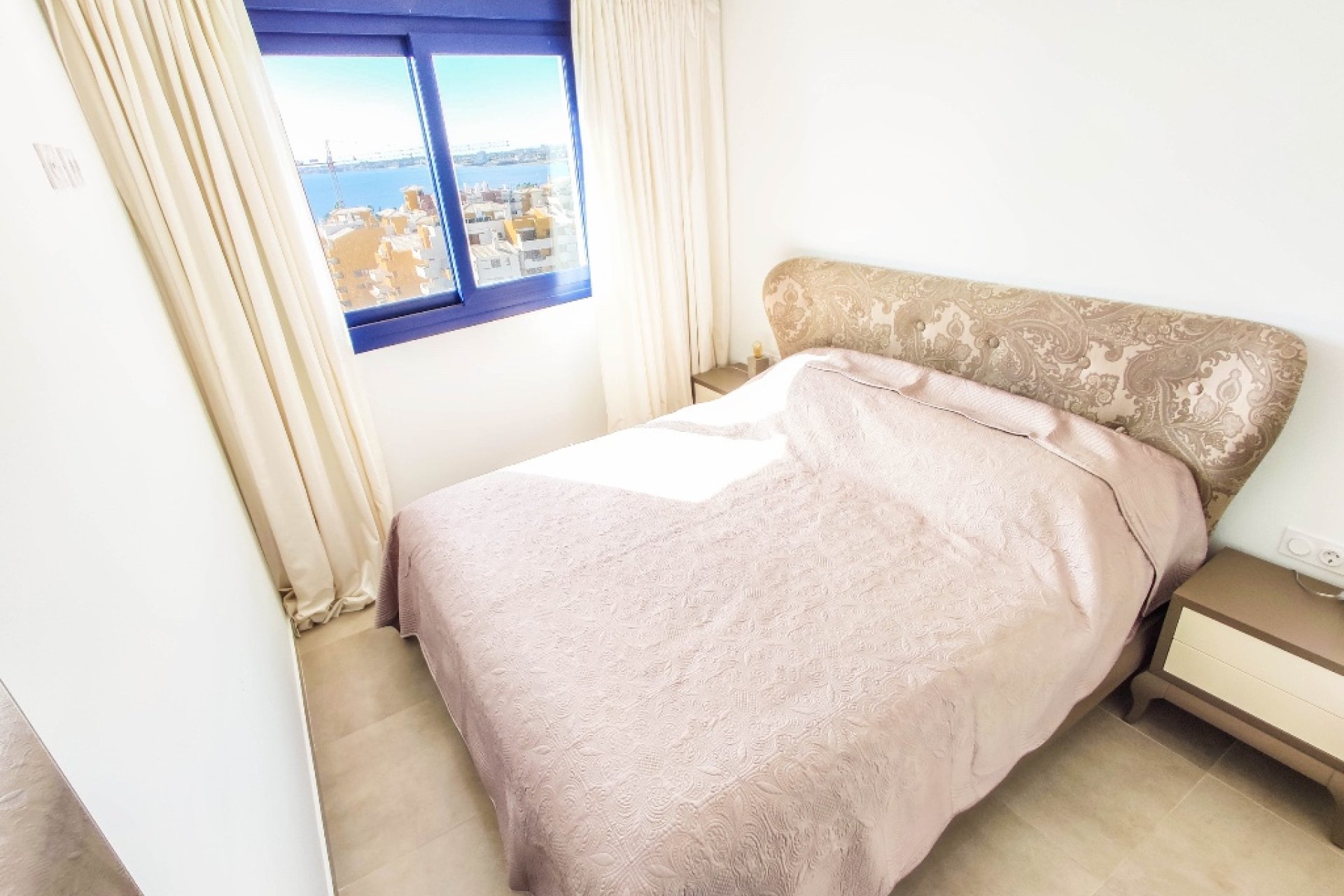 Reventa - Apartmentos -
Torrevieja - Punta prima