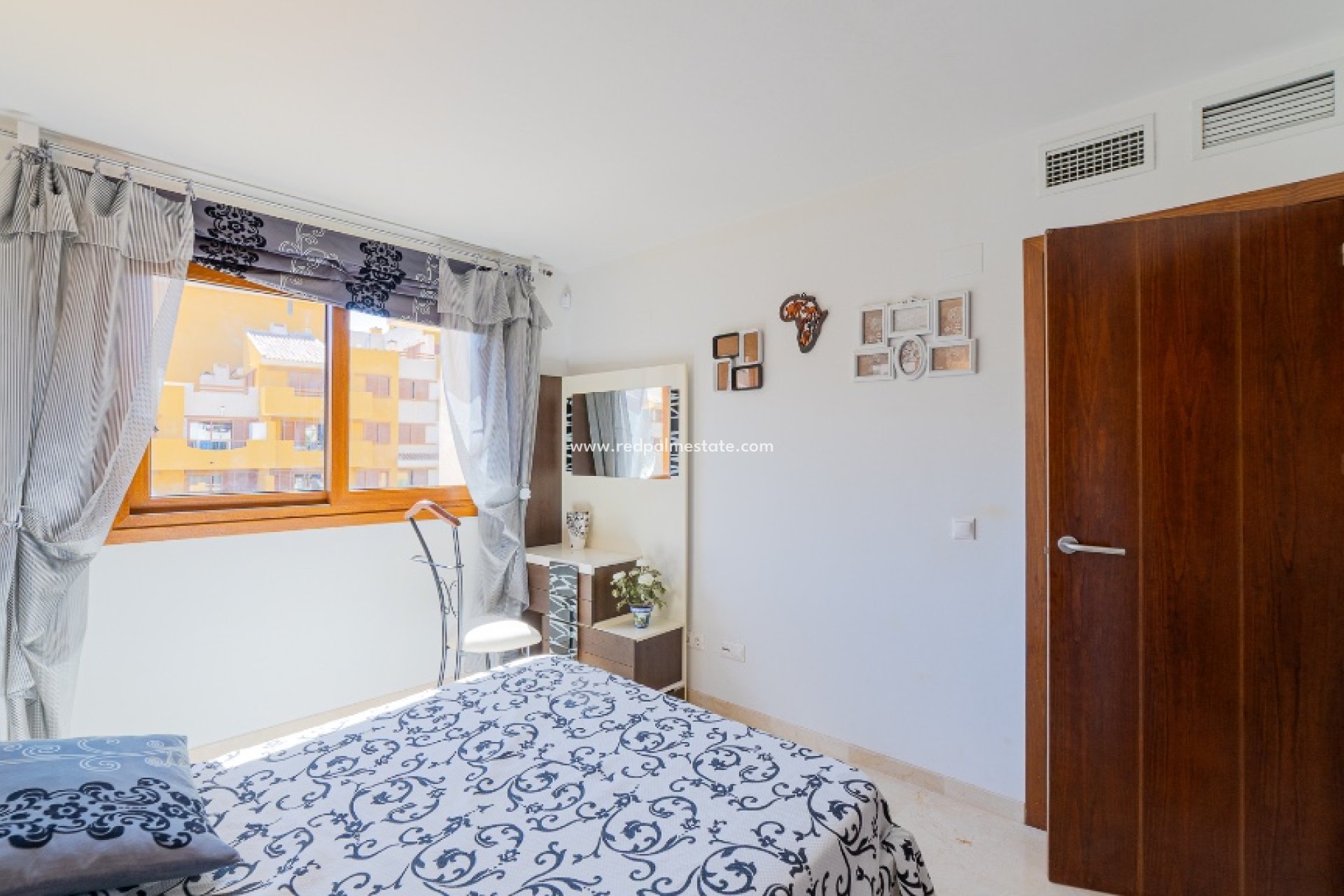 Reventa - Apartmentos -
Torrevieja - Punta prima