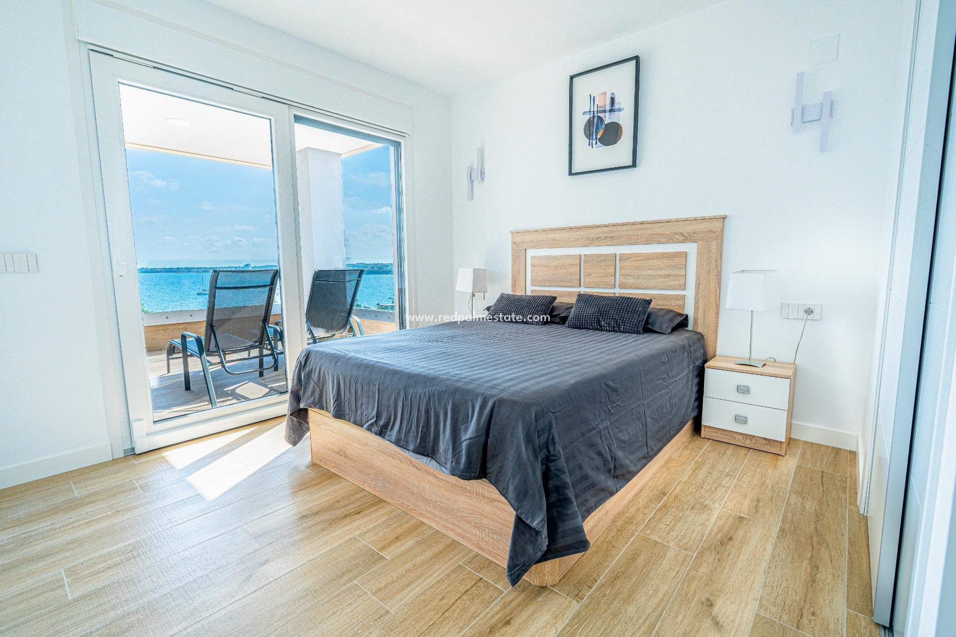 Reventa - Apartmentos -
Torrevieja - Punta prima