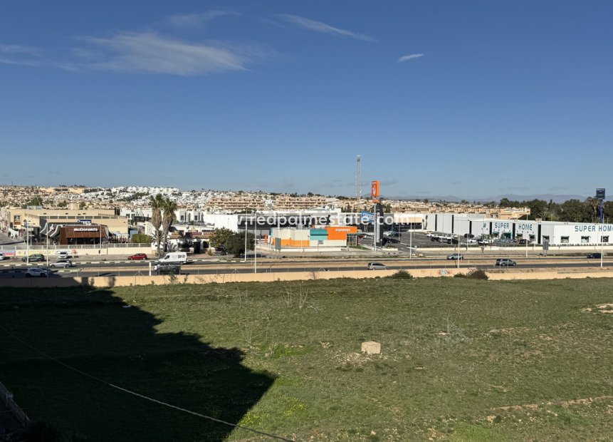 Reventa - Apartmentos -
Torrevieja - Punta prima